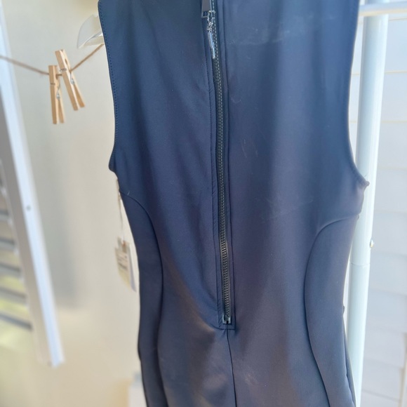 Good American - Picture 9 of 10